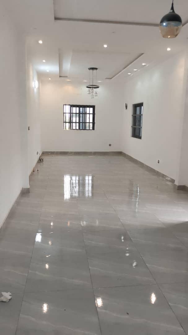 Location d'un Appartement : Atlantique-Abomey-Calavi (godomey)