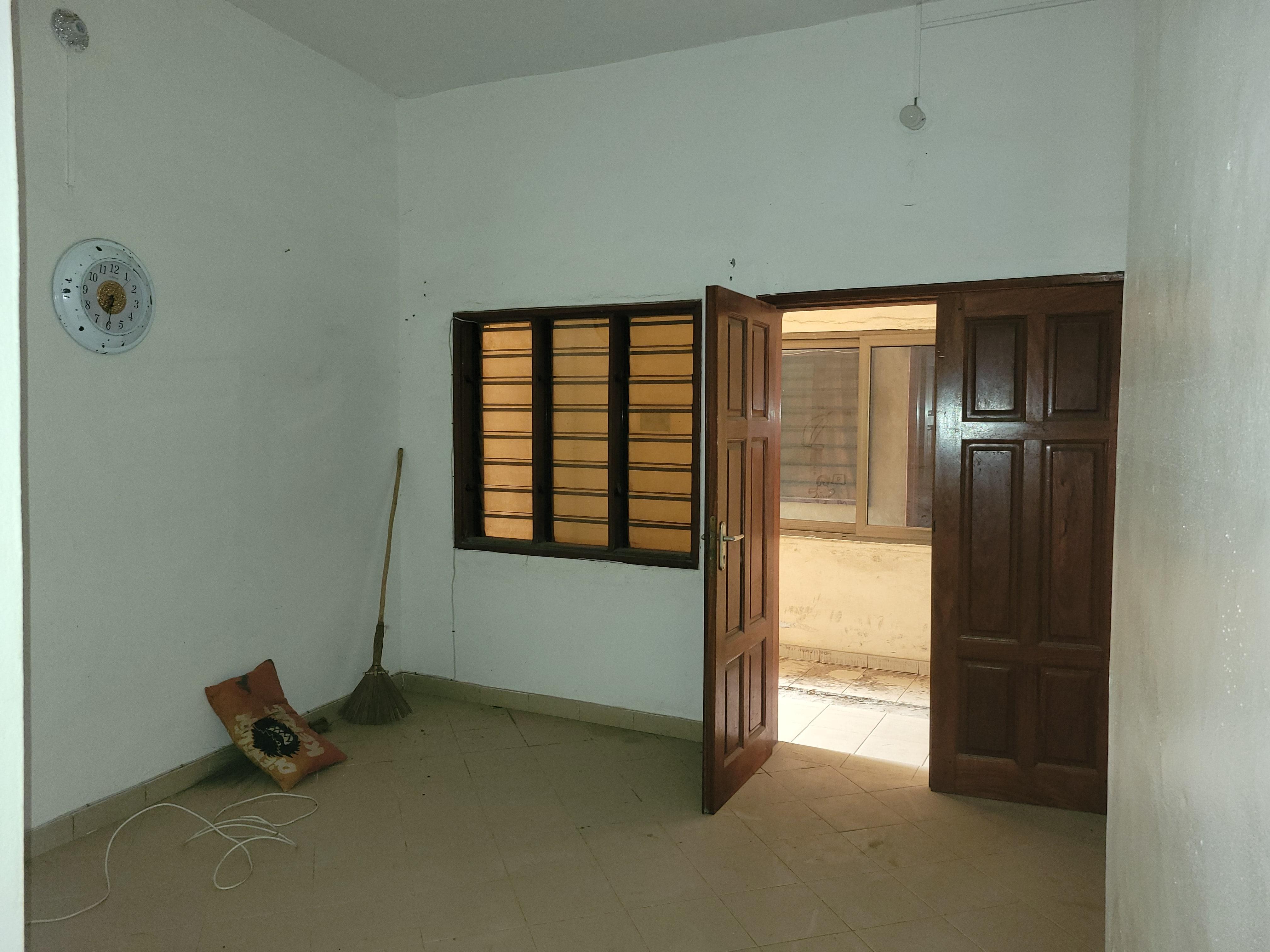 Location d'un Appartement : Atlantique-Abomey-Calavi (dekoungbe)