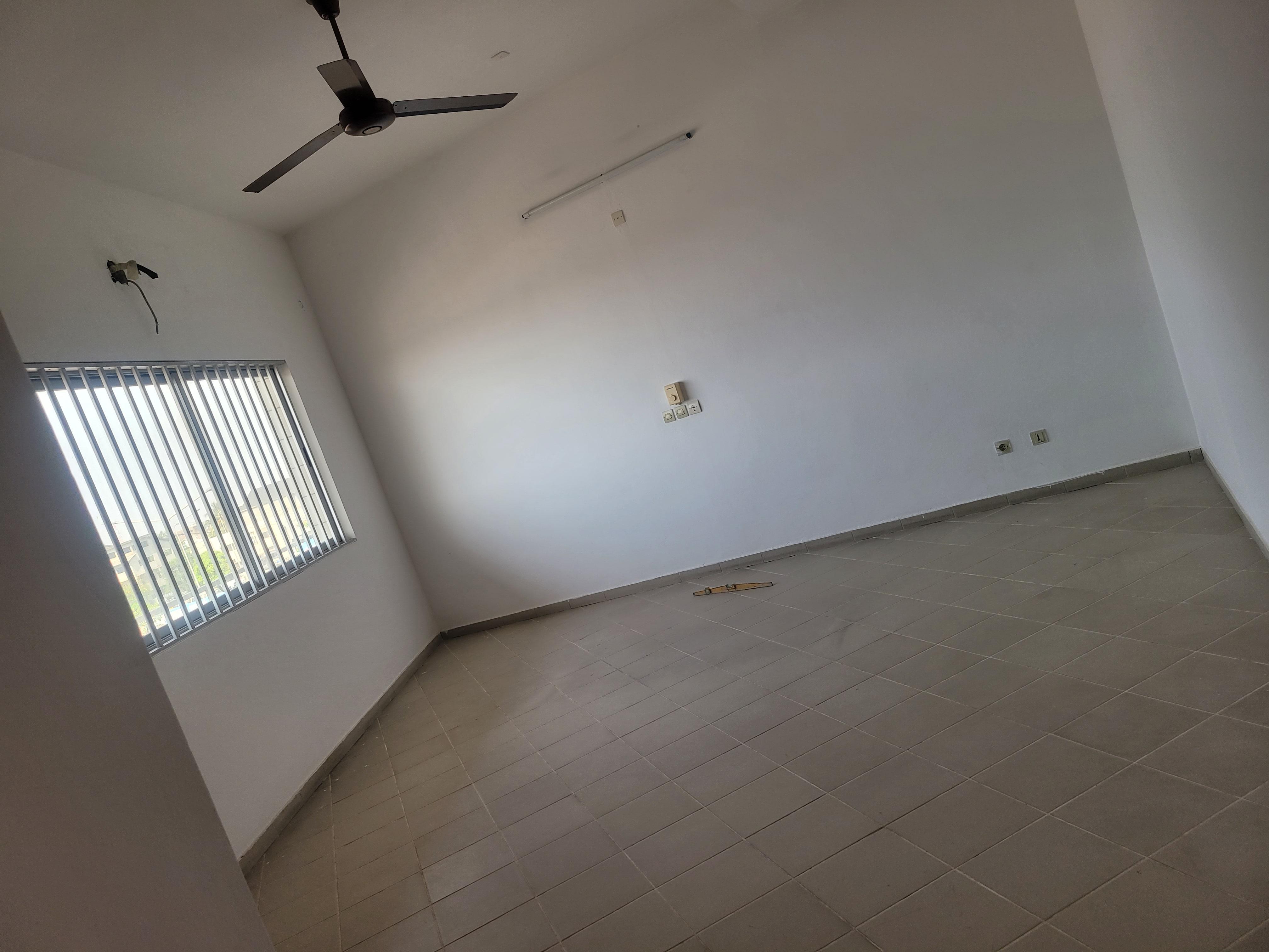 Location d'un Immeuble à 3.500.000 FCFA  : Littoral-Cotonou (habitat)