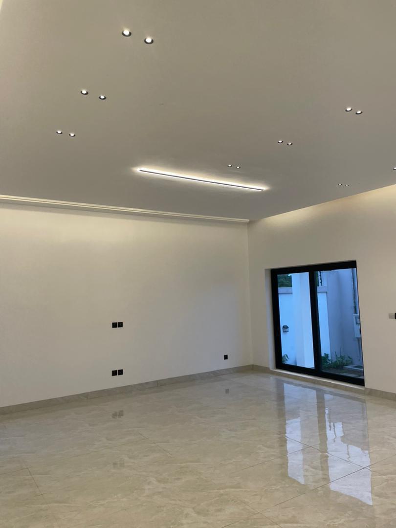 Vente d'une Maison / Villa de 5 pièce(s) à 157.000.000 FCFA : Littoral-Cotonou (Arconville zopah )