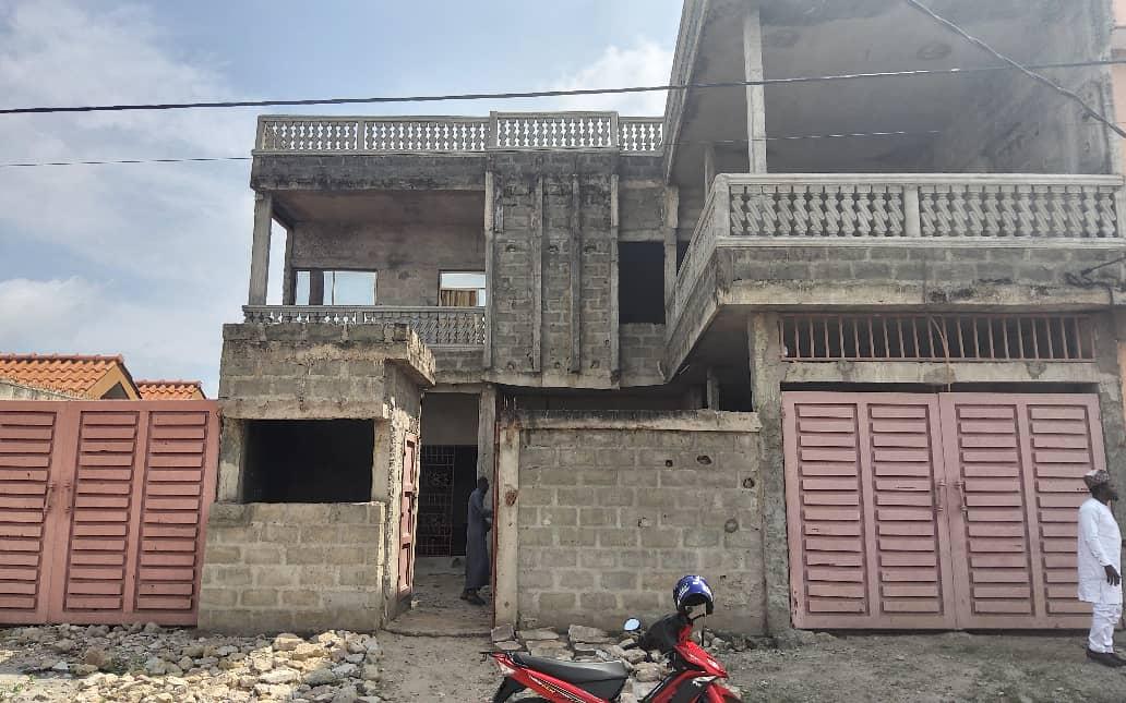 Vente d'une Maison / Villa : Littoral-Cotonou (Yenawa)